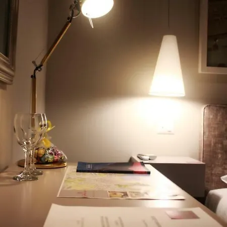 Le Funicolari Bed & Breakfast Naples