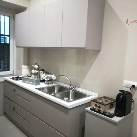 Le Funicolari לינה וארוחת בוקר 4*
